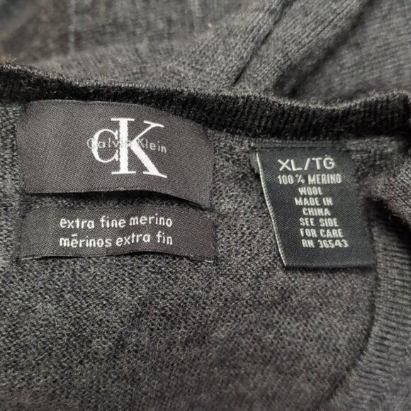 Calvin Klein Men's 100% Merino Wool Sweater Heathered Black Size XL V-neck - Picture 7 of 7